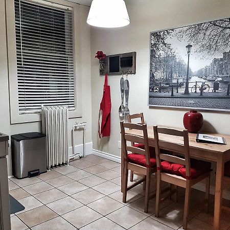 Cozy 2-Bedroom Apartment #25 By Amazing Property Rentals Гатино Экстерьер фото